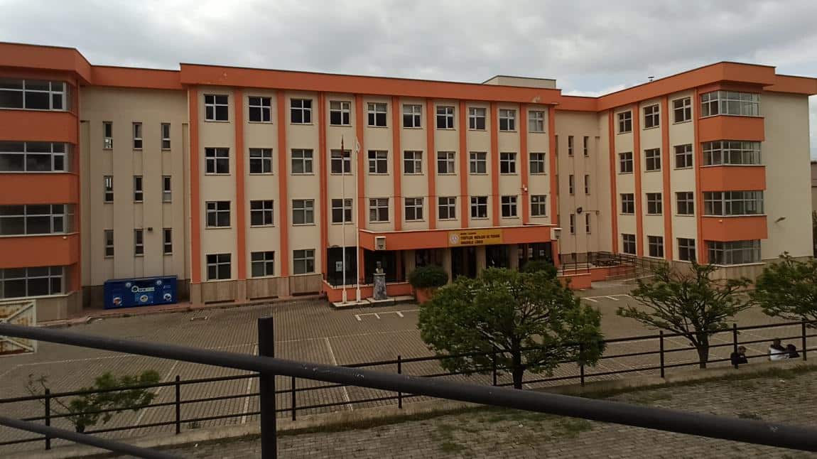 Yiğitler Mesleki ve Teknik Anadolu Lisesi Fotoğrafı